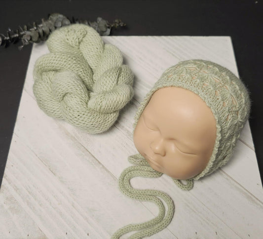 Magnolia Bonnet & Wrap Set