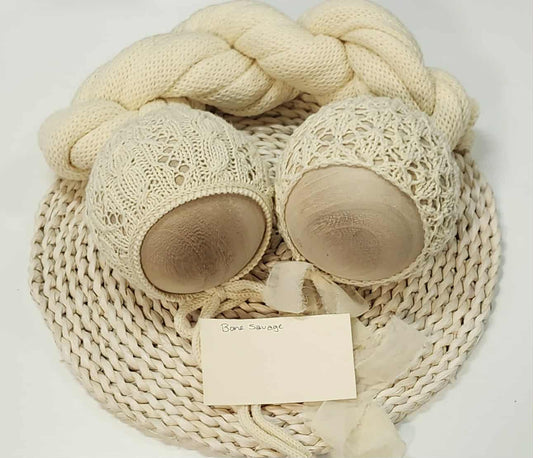 Victoria Bonnet & Wrap 80"+ in Pale Yellow