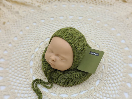 Juniper Bonnet & Wrap Set coordinates with Newborn Nerds "Swamp" MTO