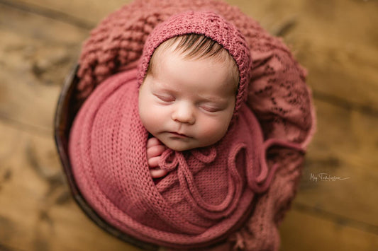 Clare Bonnet & 80"Wrap Set in Wild Berries