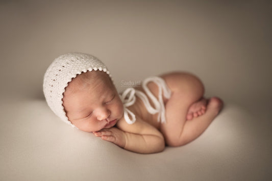 Pebbles Newborn Bonnet