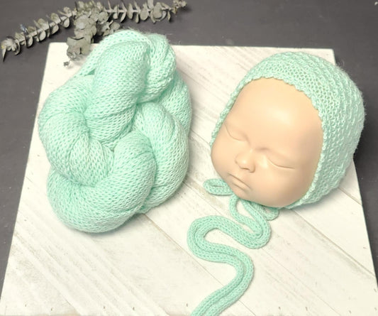 Sara Bonnet & Wrap Set