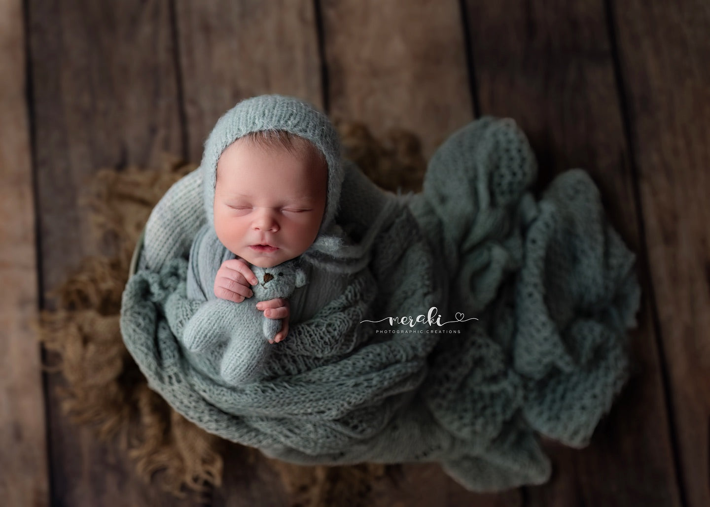 Pompom Bonnet & Wrap Set PREORDER