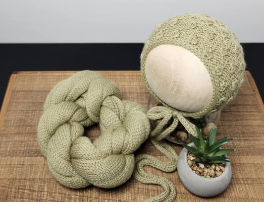 Sydney Bonnet & Wrap Set