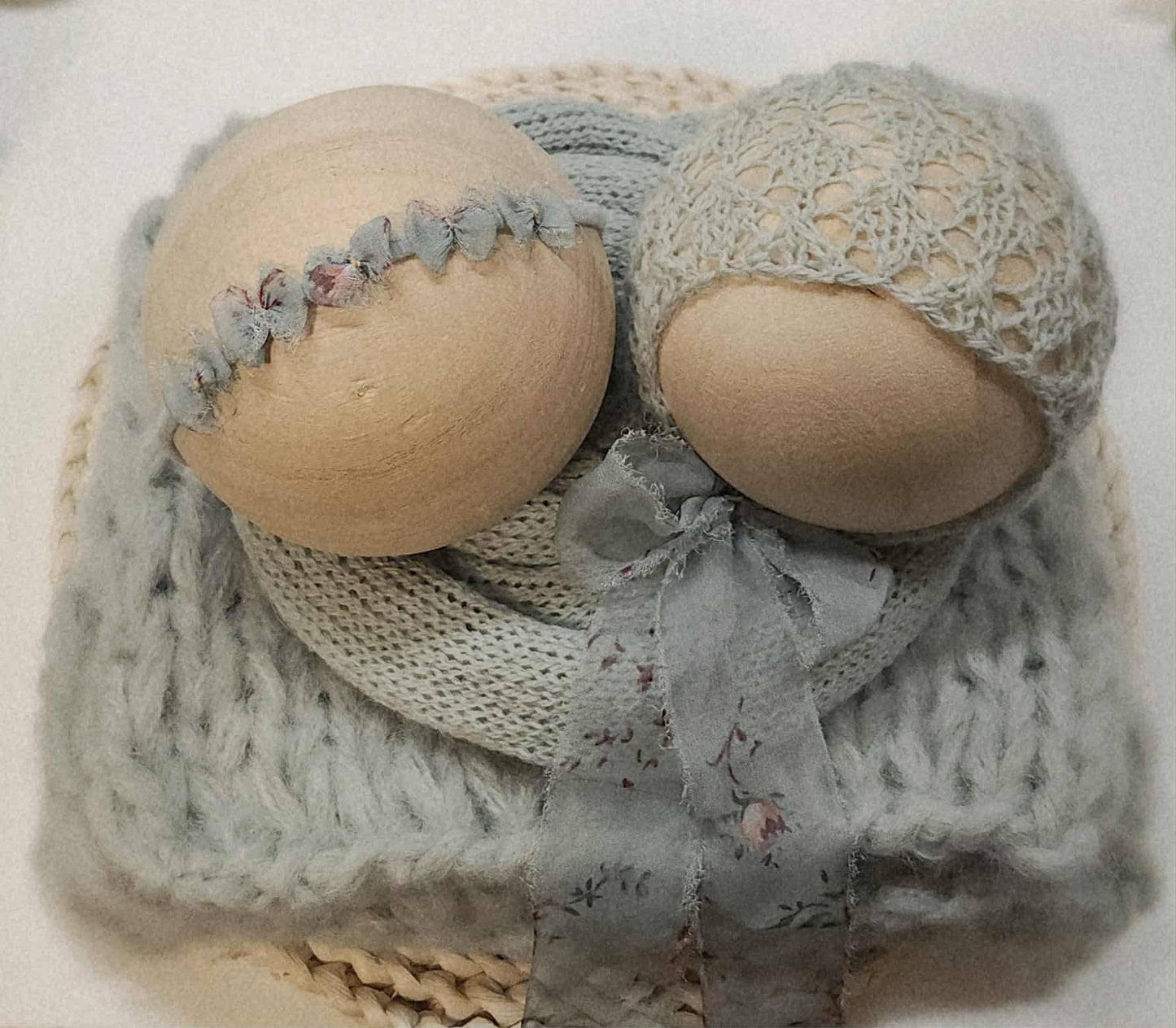 Victoria Bonnet & Wrap 80"+ in Powder Sage