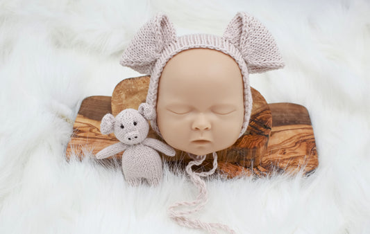 Newborn Piggy Bonnet & Stuffie RTS