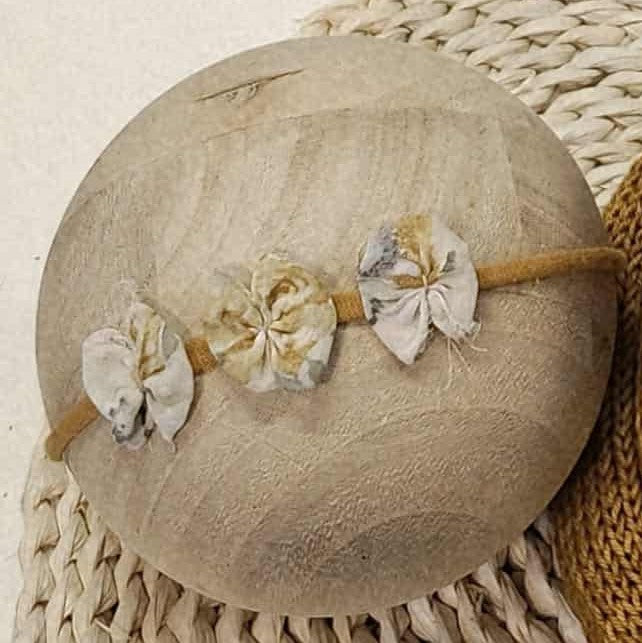 Victoria Bonnet & Wrap80"+ in Golden Hour