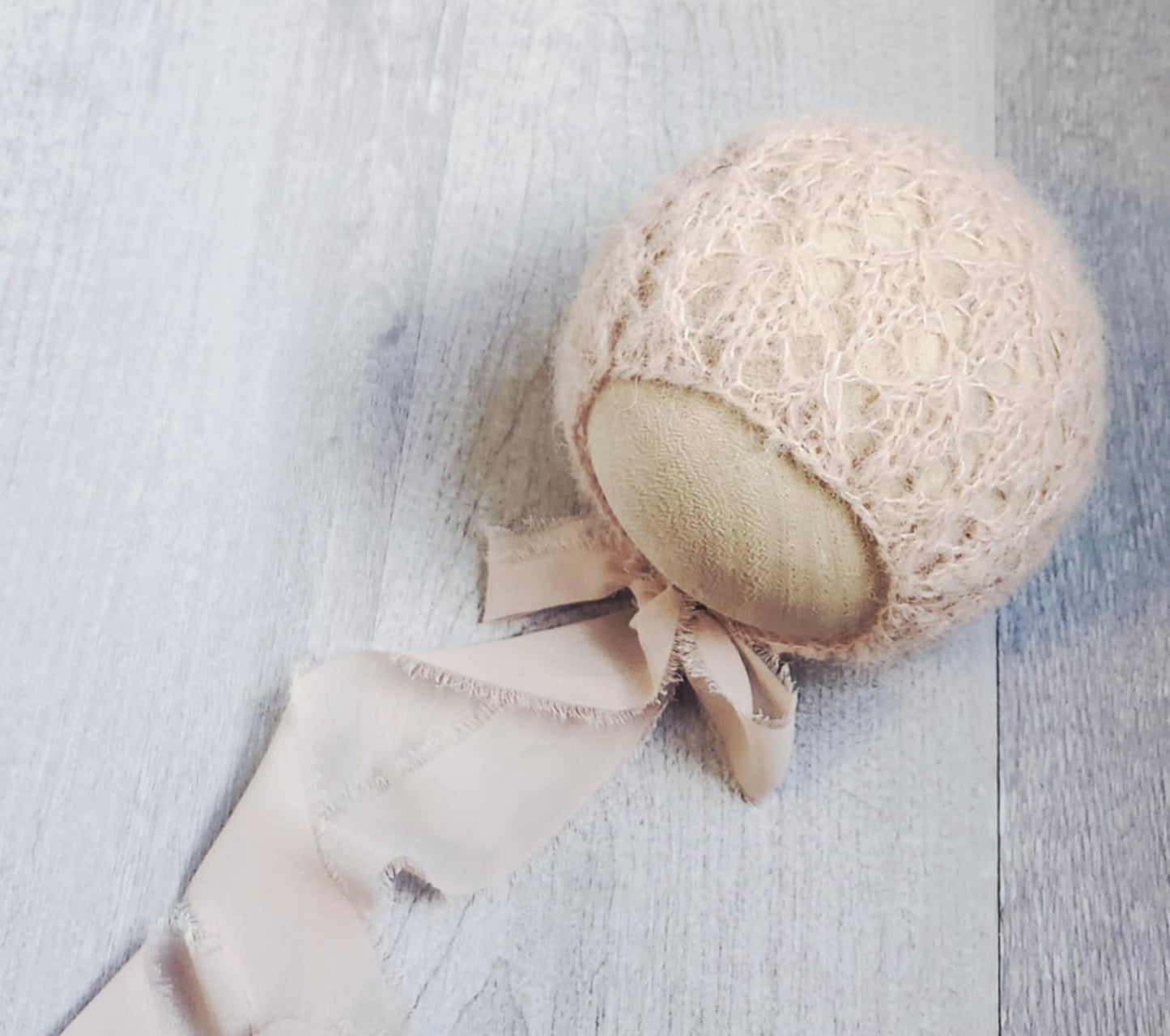 Newborn Victoria Bonnet