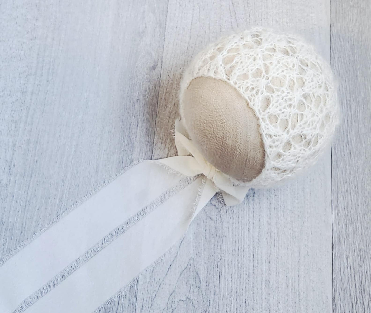 Newborn Victoria Bonnet