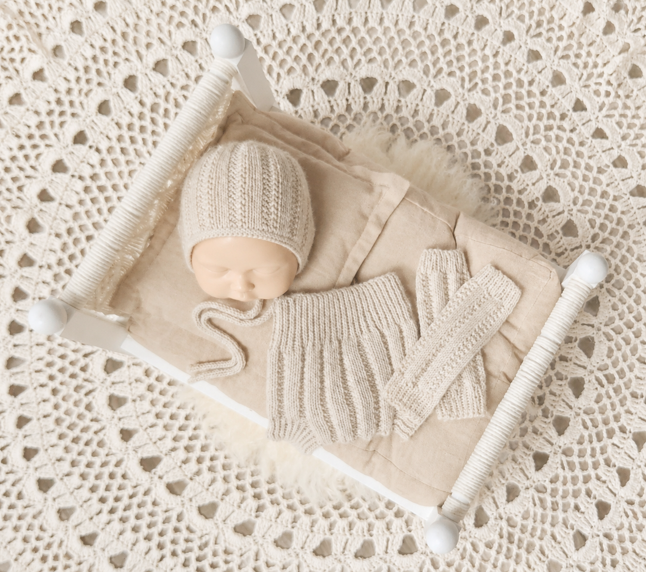 The Meadow Bonnet, Diaper Cover & Leg Warmers Collection