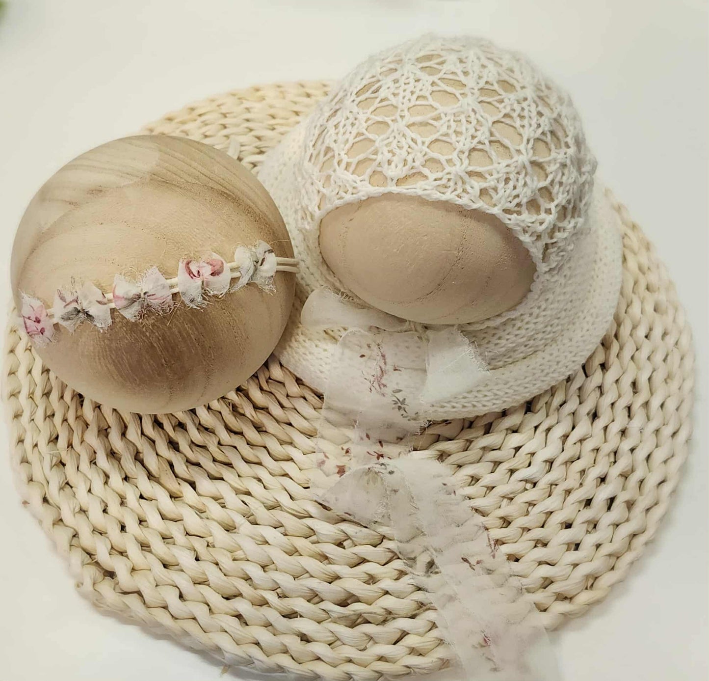 Victoria Bonnet & Wrap 80"+ Wrap in Off White