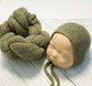 Pampas Heather Green Bonnet & Wrap Set