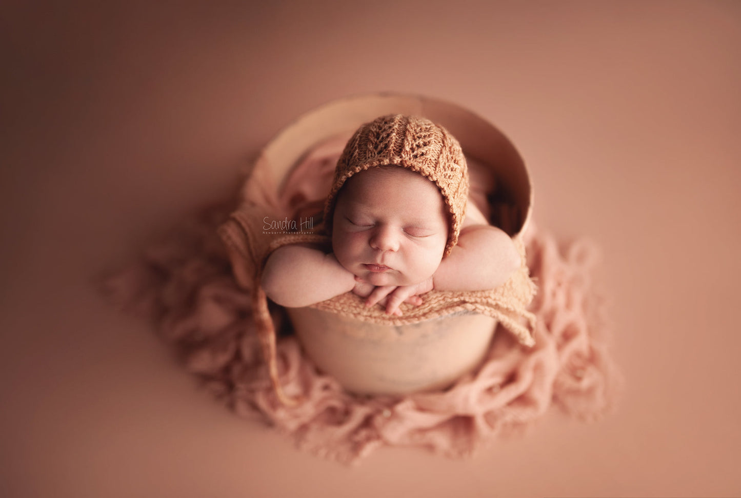 Newborn Elise Bonnet